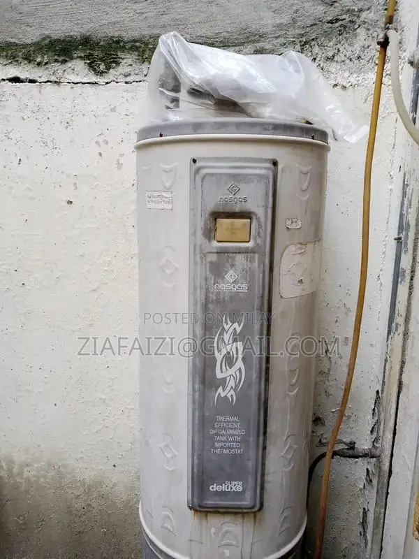 Geyser 35 Gallon Water Heater - Used Condition