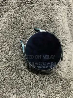 Photo - Samsung Galaxy Watch 4 Smart Fitness Smartwatch with Health Tracking