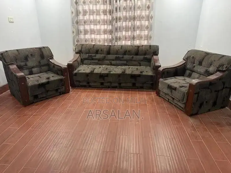 5-Seater Living Room Sofa - Comfortable & Stylish Design