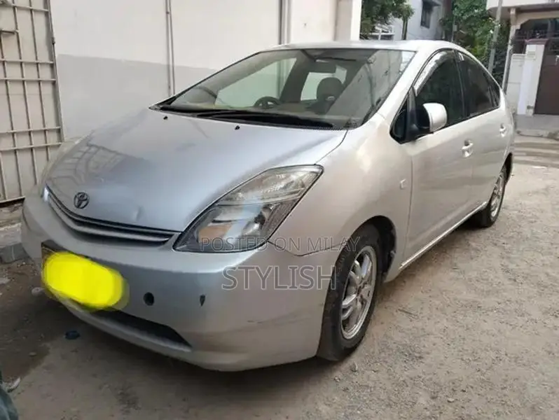 2010 Toyota Prius Hybrid, Low Mileage, Original Condition, AC, Clean H