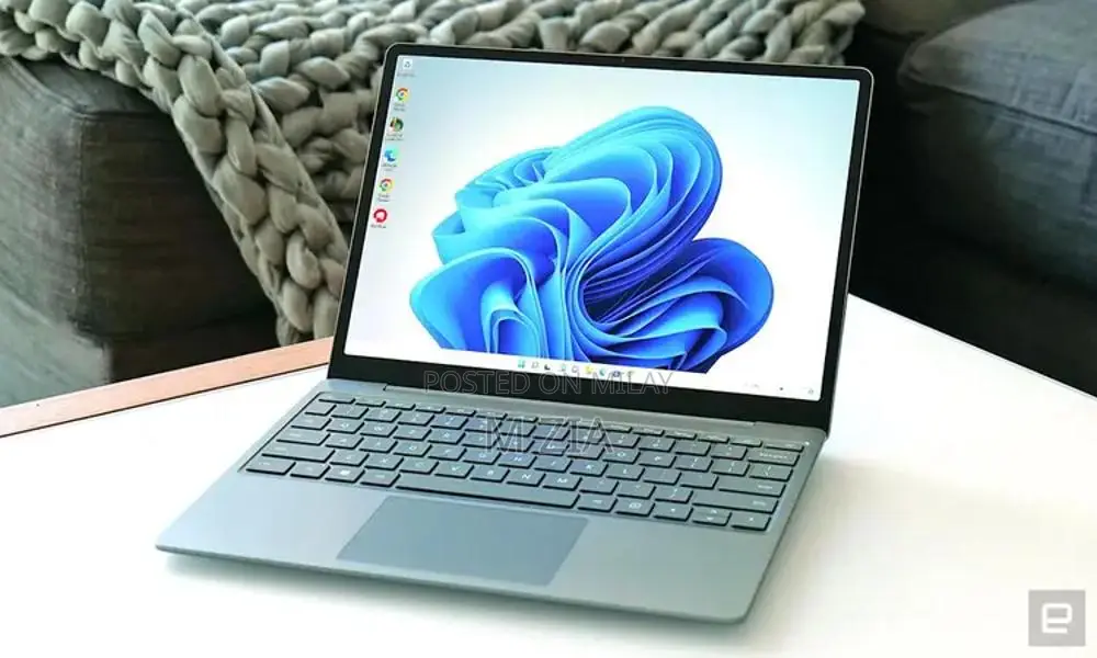 Microsoft Surface Go2 Touchscreen Laptop - 11th Gen i5