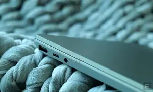 Microsoft Surface Go2 Touchscreen Laptop - 11th Gen i5