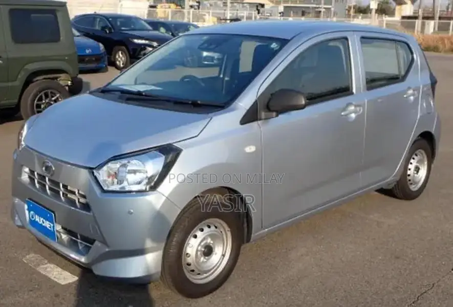 Mira Eis 2022 Imported Sedan - Low Mileage Silver Vehicle