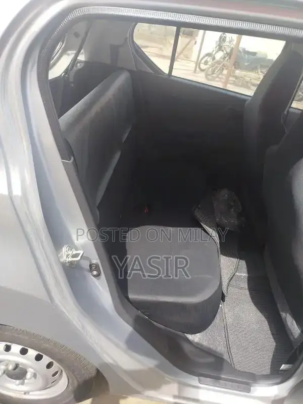 Mira Eis 2022 Imported Sedan - Low Mileage Silver Vehicle