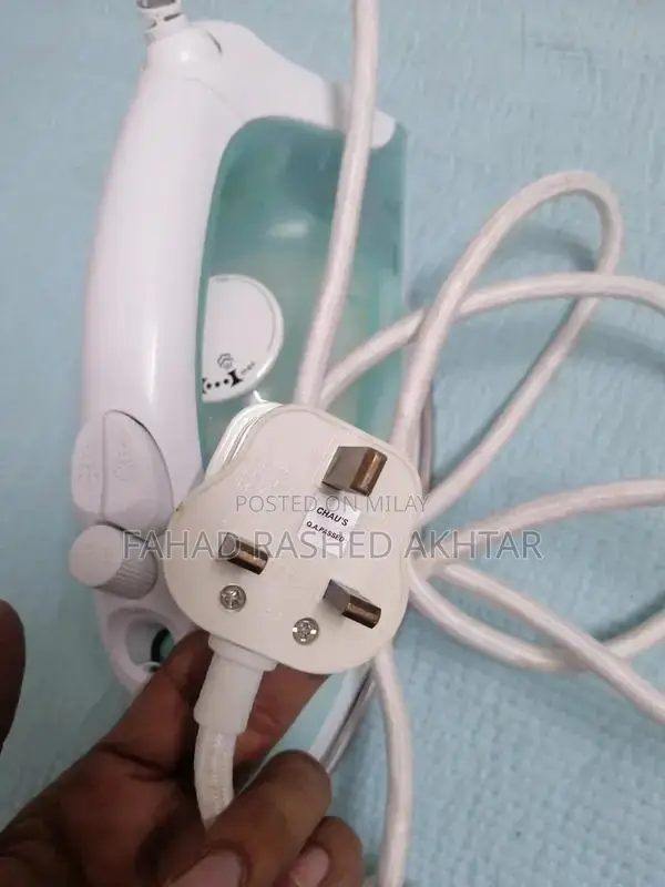 Advanced Compact Humidifier with Multiple Features