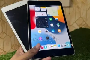 Photo - New Apple iPad mini 4 128 GB Gray