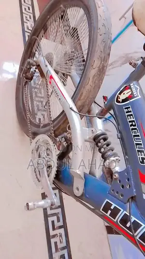 Humber Large-Size Bicycle - Lightly Used 8-Speed Bike