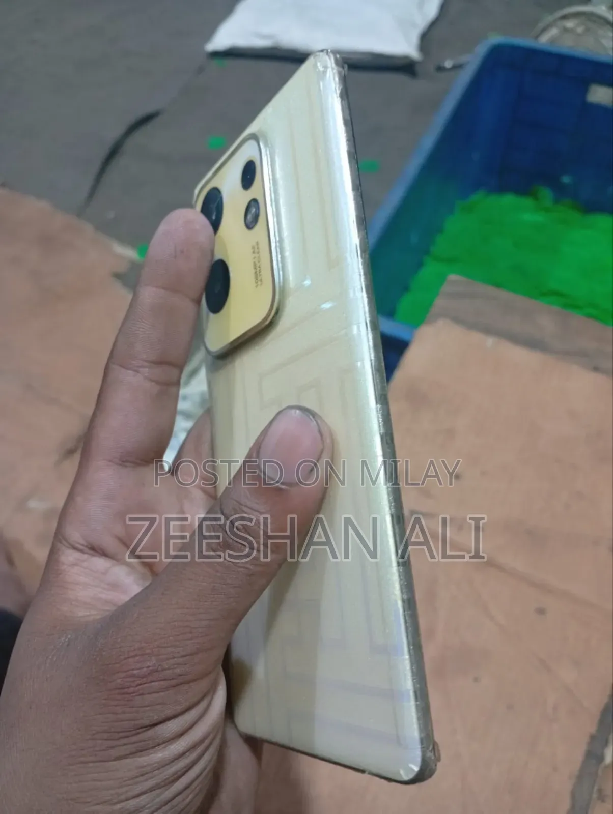 New Infinix Zero 30 4G 256 GB Yellow
