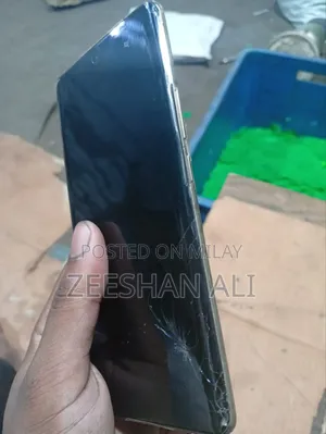 New Infinix Zero 30 4G 256 GB Yellow