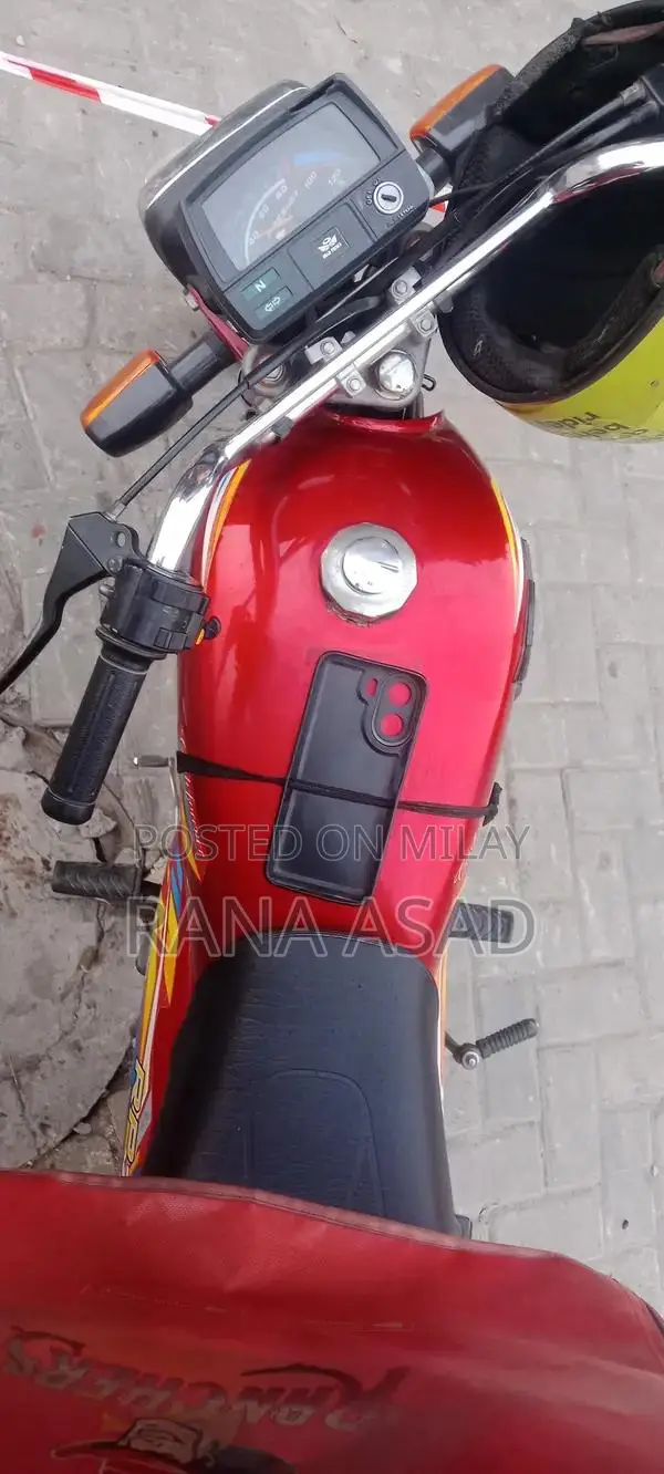 Road Prince 70cc Motorcycle - Lush Condition Urban Commuter