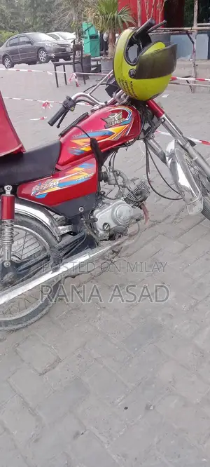 Road Prince 70cc Motorcycle - Lush Condition Urban Commuter