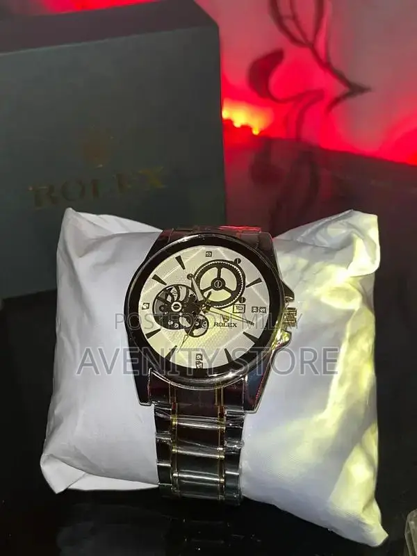 Men's Two-Tone Classic Wristwatch with Date Display