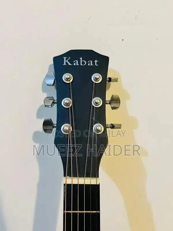 Kabat Acoustic Guitar with Bag and Picks