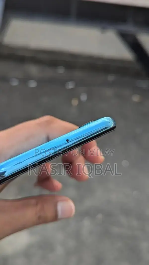 OnePlus Nord 8GB RAM Dual SIM Smartphone with Snapdragon 765G