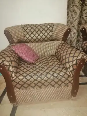 Photo - 7 SEATER SOFA