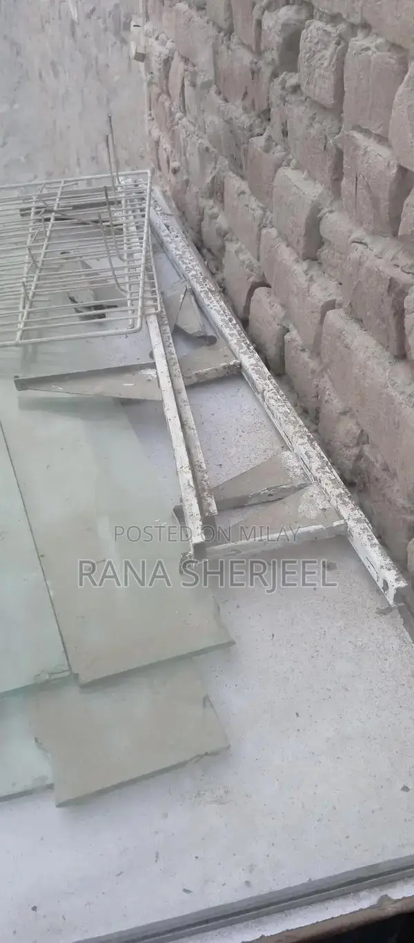 Rustic Wooden Dining Table - Farmhouse Style, Solid Wood Surface