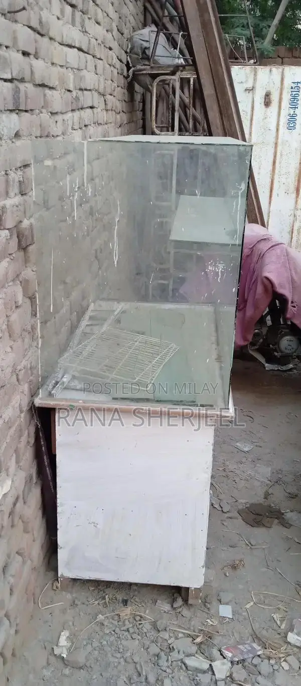 Rustic Wooden Dining Table - Farmhouse Style, Solid Wood Surface