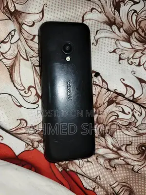 Classic Nokia Feature Phone - Basic Mobile Device