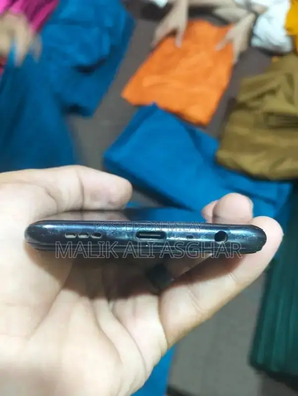 Oppo F19 Smartphone Dual RAM Configuration 128GB Storage