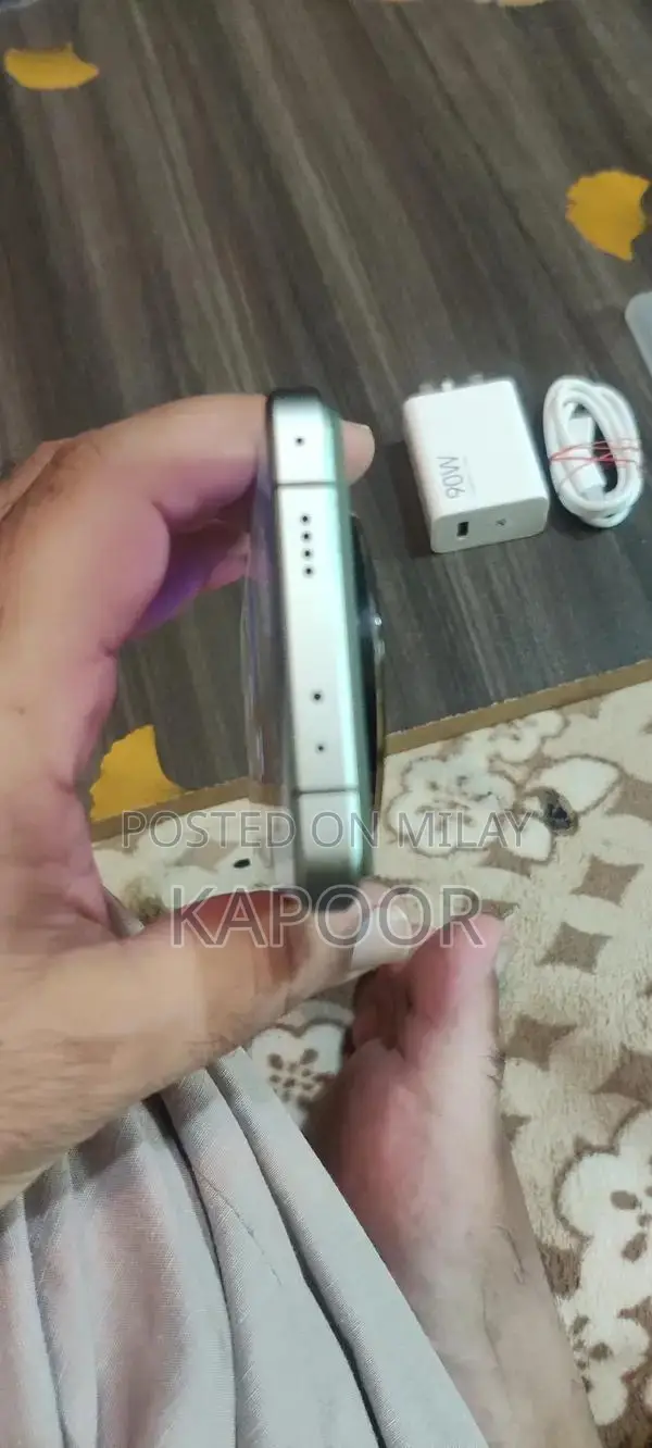 Ultra High-Performance Dual SIM Flagship Smartphone