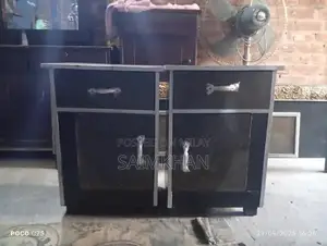 Bedroom Furniture Set with Dresser and Bedside Table