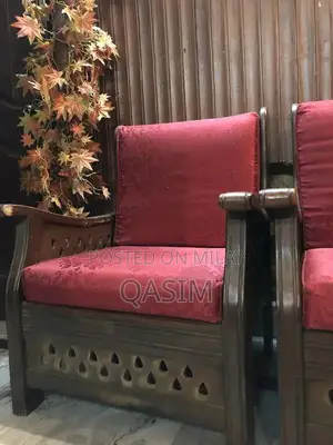 Modern Comfortable Sofa Set