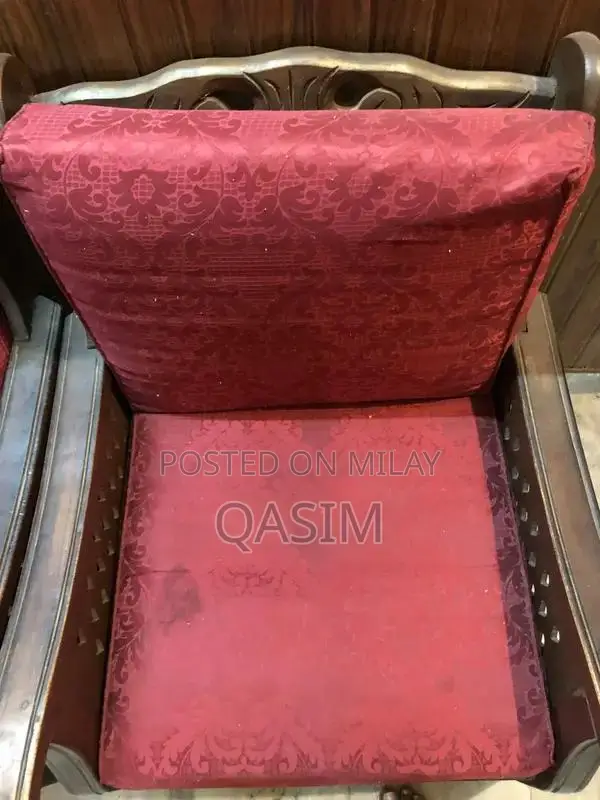 Modern Comfortable Sofa Set