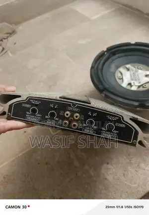 High-Performance Car Audio System for Enhanced Sound Experience