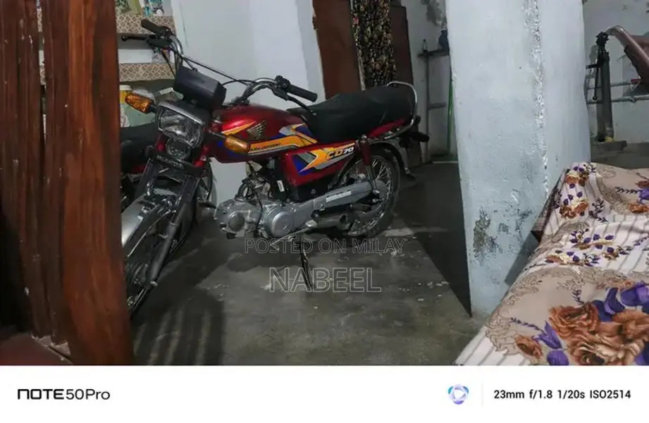 Homda CD70 Classic Motorcycle in Pristine Condition