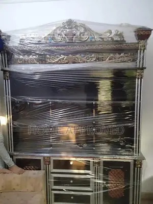 Black Wooden Bedroom Furniture Set with Bed, Dresser, Showcase