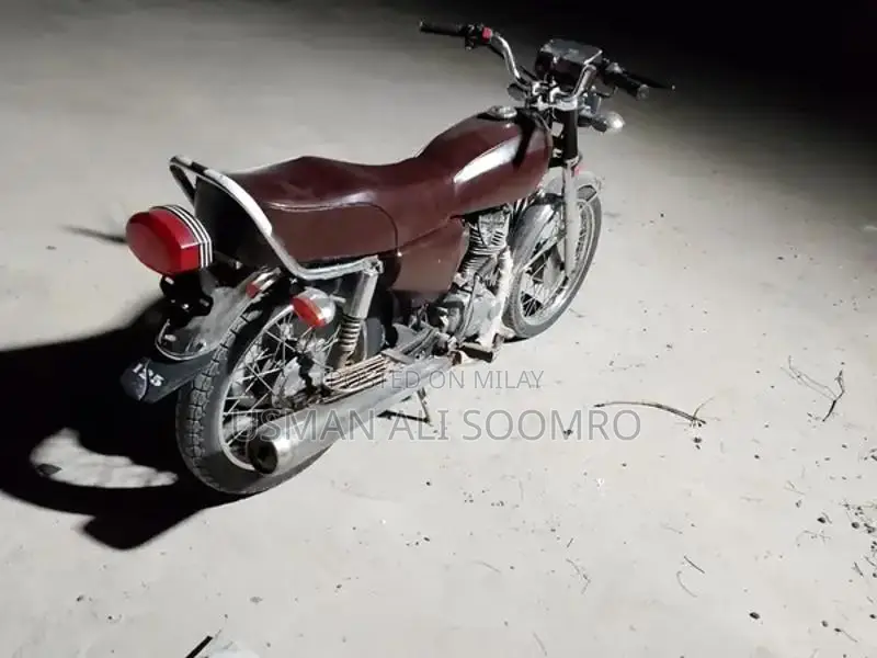 2015 Honda 125cc Motorcycle - Well-Maintained