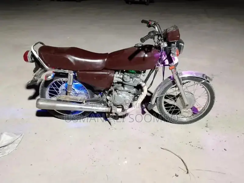 2015 Honda 125cc Motorcycle - Well-Maintained