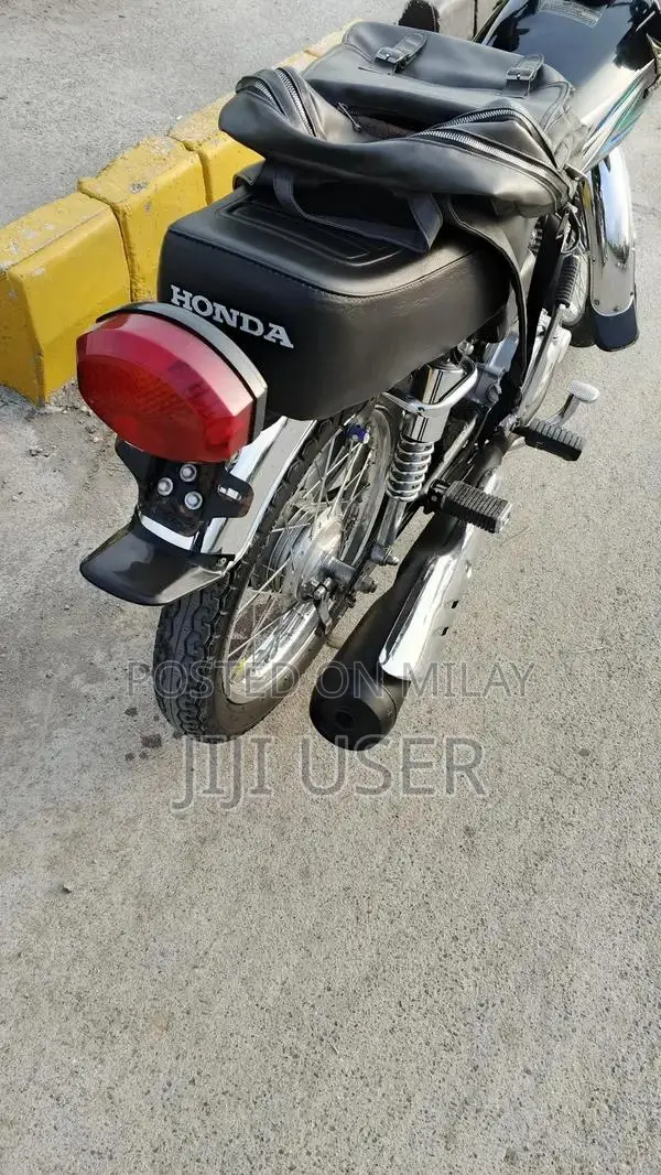 Honda 125cc Motorcycle - 2023 Model in Excellent Condition
