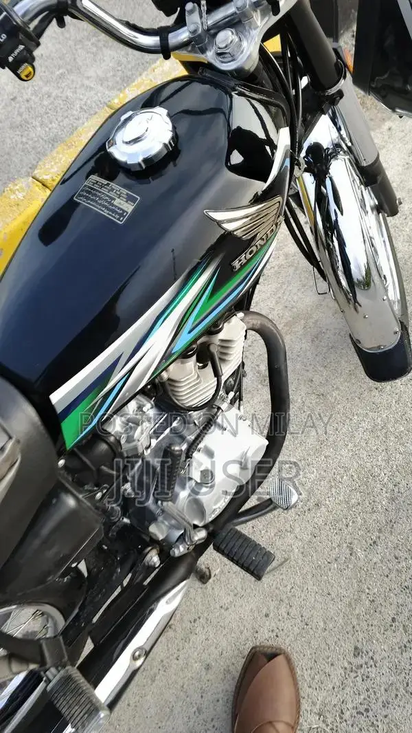 Honda 125cc Motorcycle - 2023 Model in Excellent Condition