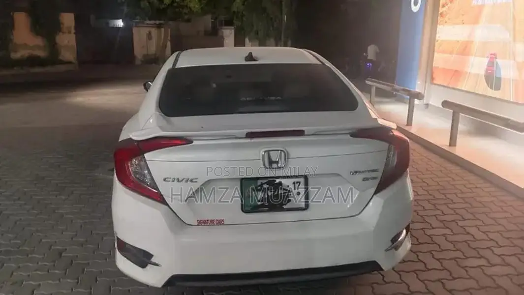 Honda Civic X Oriel Sedan - Well-Maintained 2016 Model