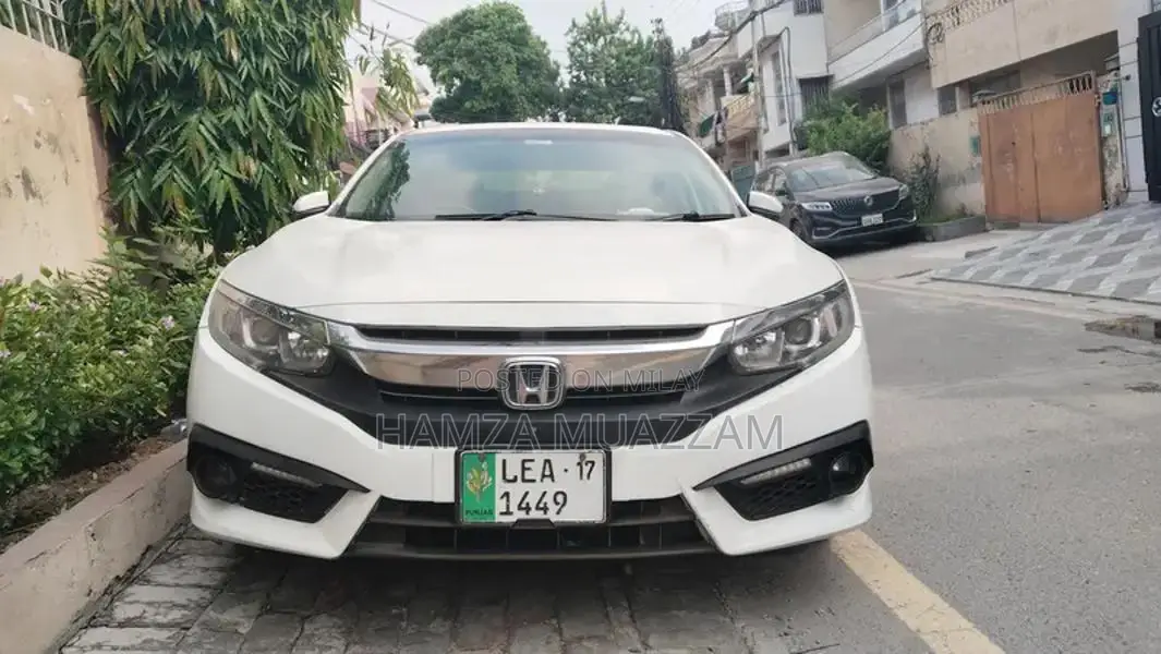 Honda Civic X Oriel Sedan - Well-Maintained 2016 Model