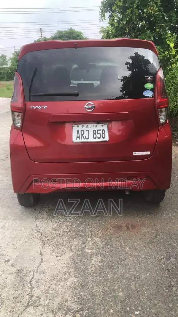 Nissan Days Highway Star Sedan - Latest Model