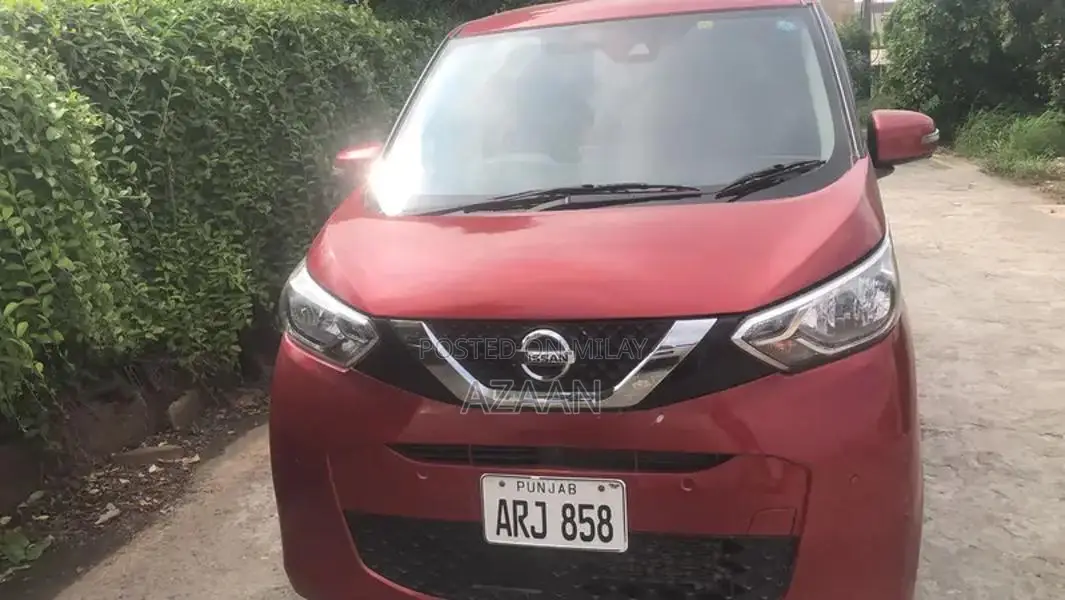 Nissan Days Highway Star Sedan - Latest Model