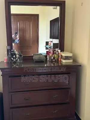 Photo - Solid Sheesham Wood King Size Bedroom Furniture Set