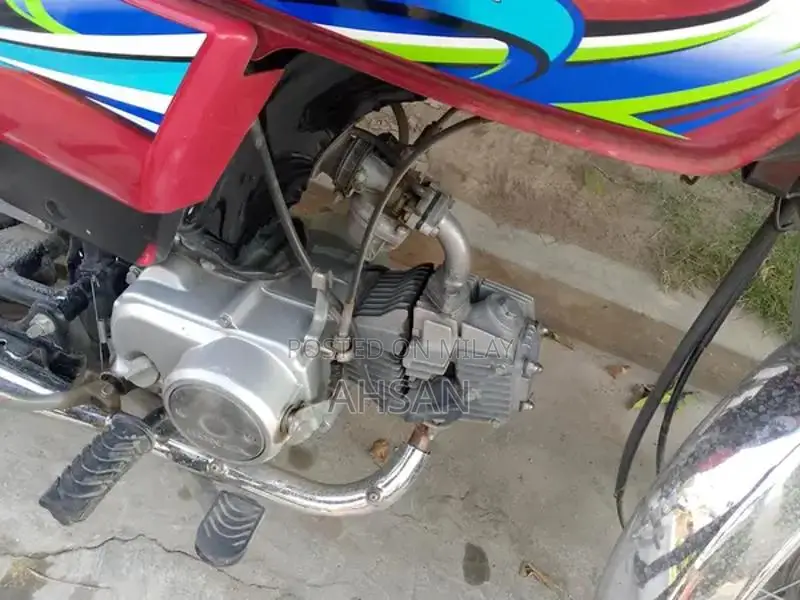 Honda CD 70 Motorcycle - Well-Maintained Bike