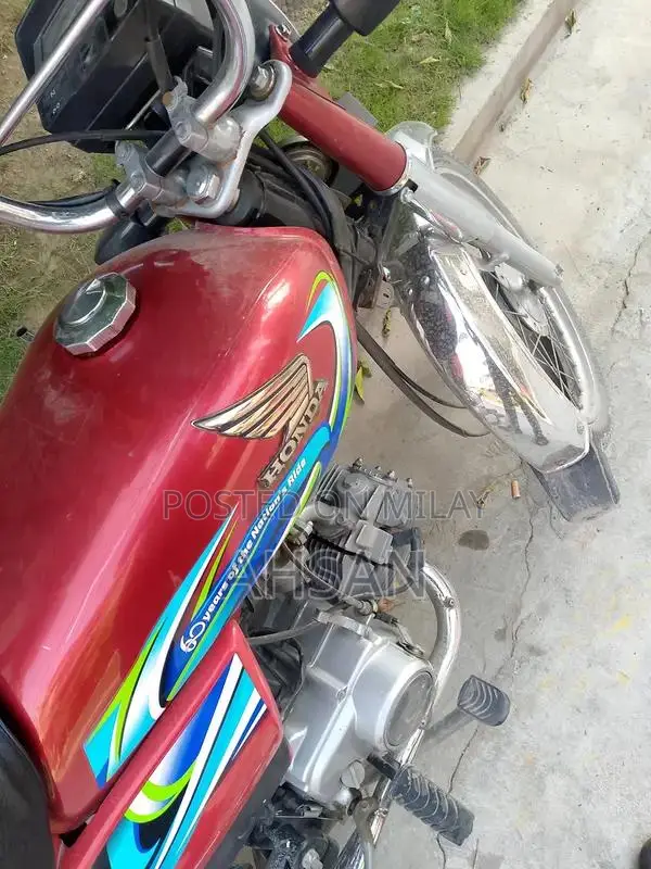 Honda CD 70 Motorcycle - Well-Maintained Bike