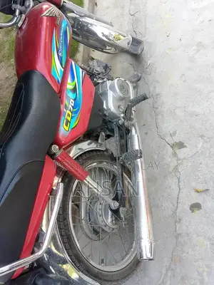 Honda CD 70 Motorcycle - Well-Maintained Bike