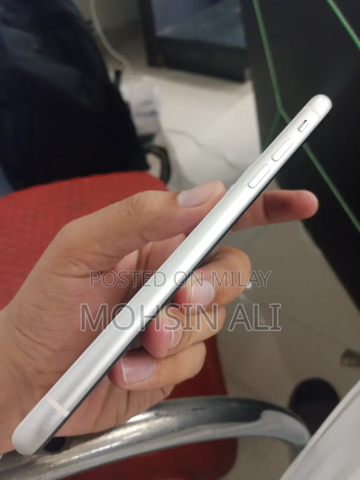 Apple iPhone 11 64 GB White