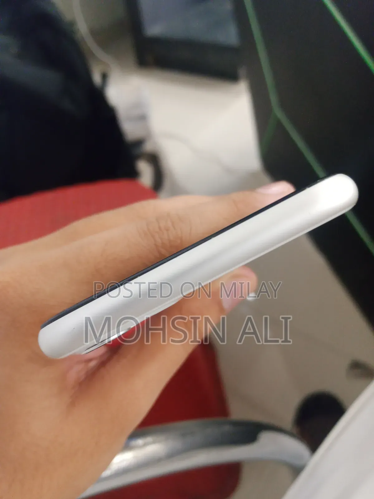 Apple iPhone 11 64 GB White