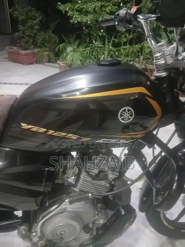 Yamaha 125cc Motorcycle in Excellent Riding Condition
