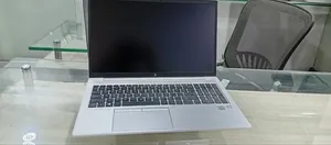 Laptop HP EliteBook 850 G8 16GB Intel SSD 256GB