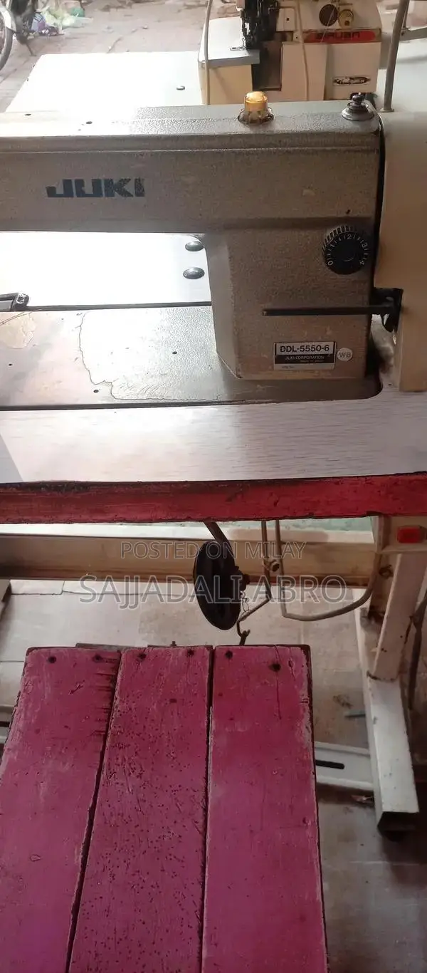 Juki DDL-5550-6 Industrial Sewing Machine from Japan