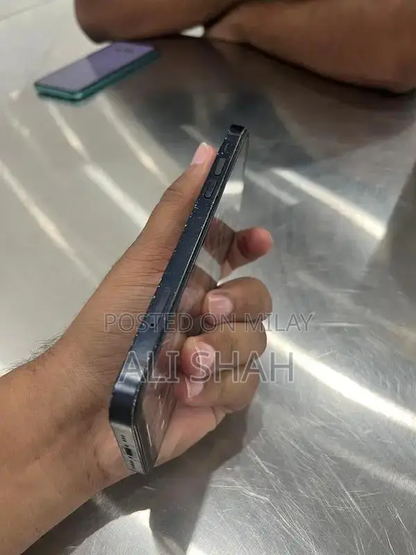 iPhone 12 64 Gb JV Black