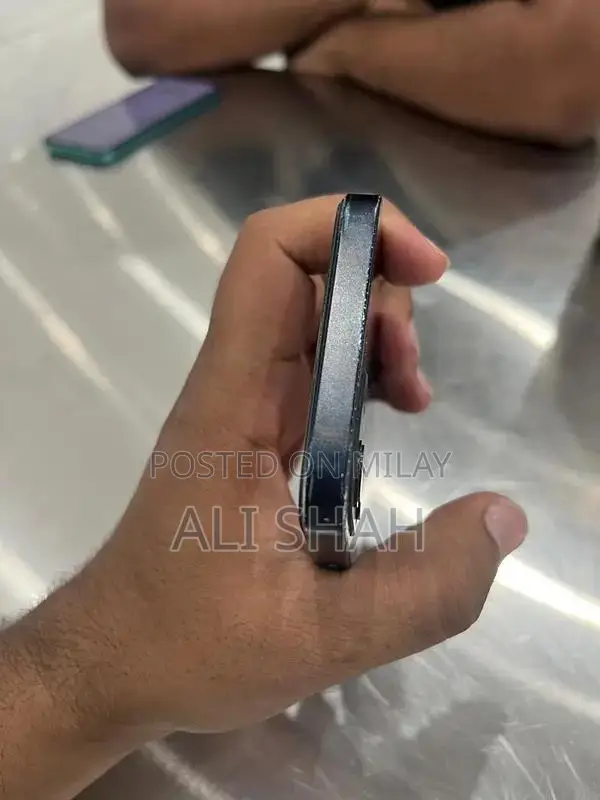 iPhone 12 64 Gb JV Black