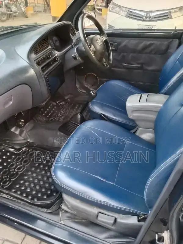 Daihatsu Cuore Compact Hatchback - Reliable Family Car